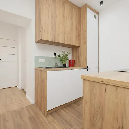 Cozy One-bedroom Majzela Manufaktura By Renters * Lodz