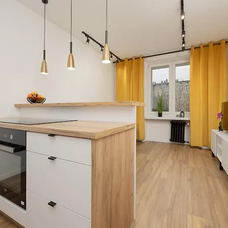 Apartment Cozy One-bedroom Majzela Manufaktura By Renters *